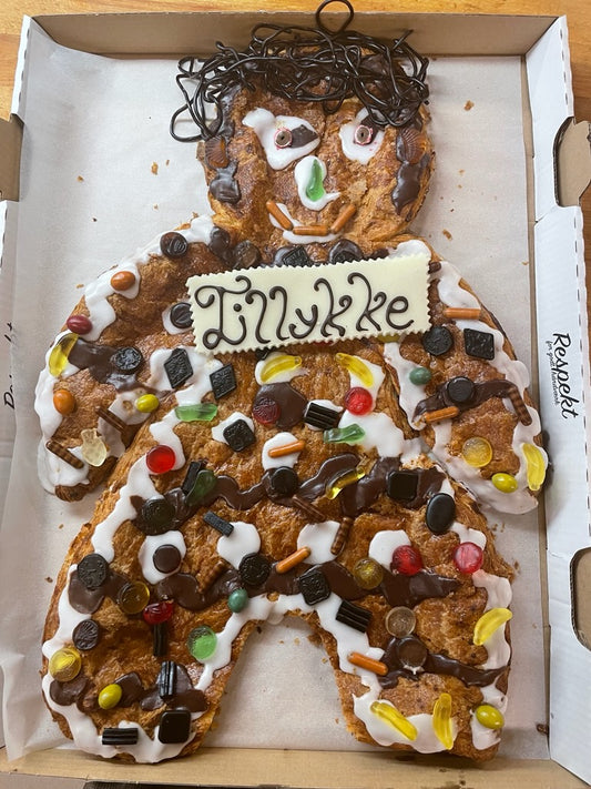 Cake man/wife